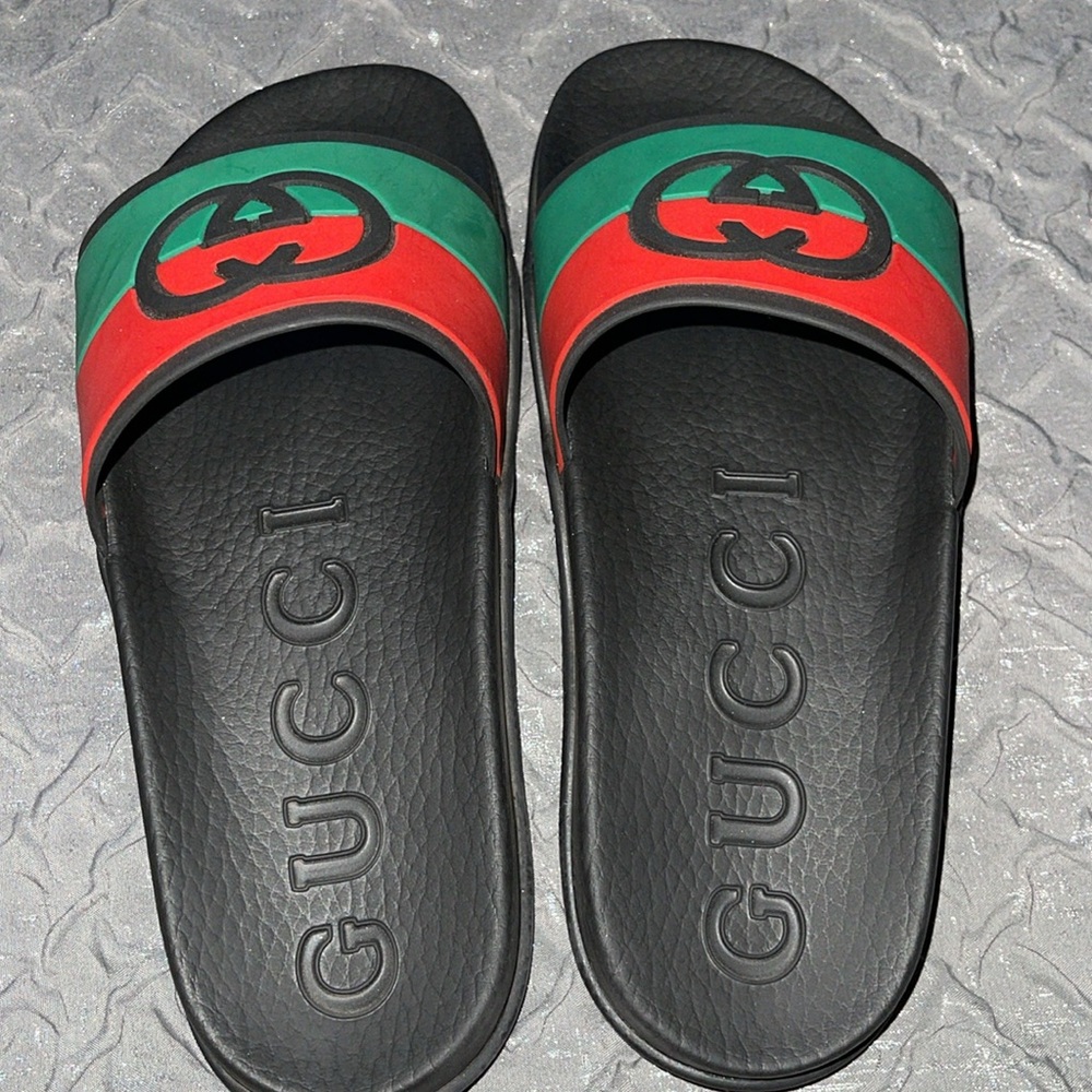 Preloved Gucci slides excellent condition color green n red size 5 men 8 woman - Picture 5 of 14